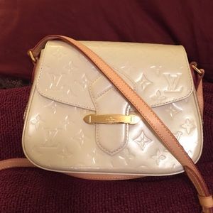 Louis Vuitton Vernis Crossbody Pearl